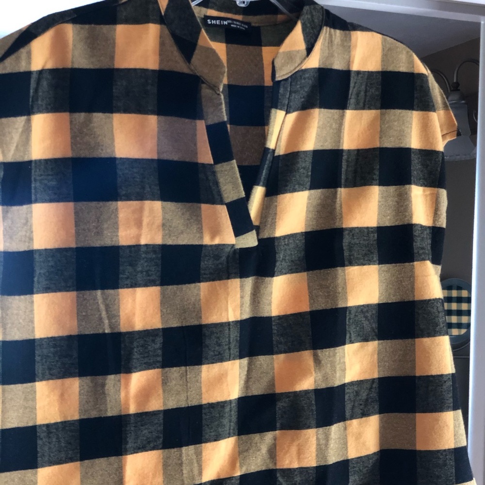 Plaid pullover blouse